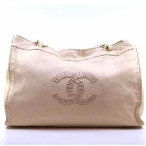 🥳CHANEL Cream Leather Woven CC Monogram Handbag.